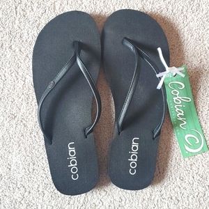 Cobian black flip flops size 7
